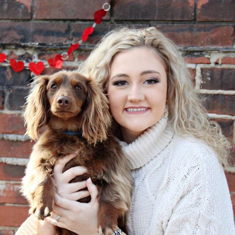 Meet your Posher, Danielle
